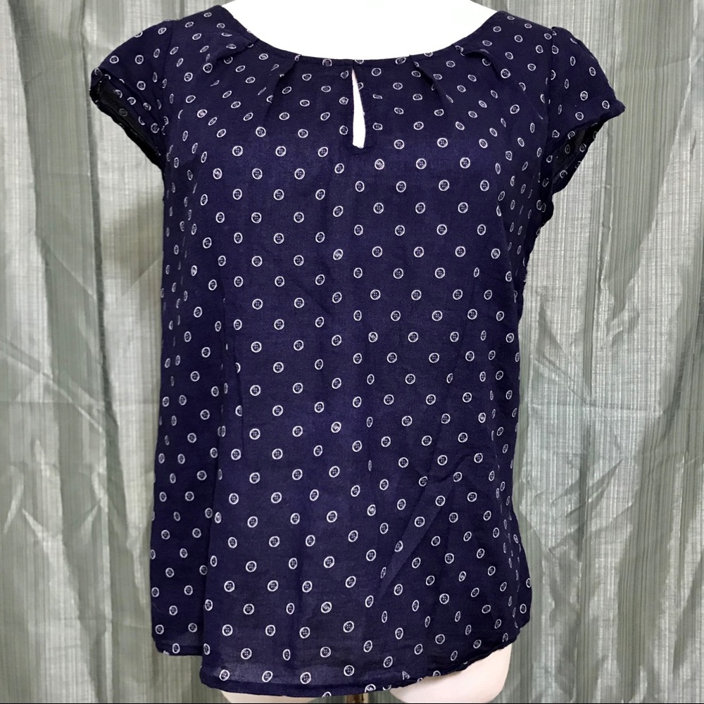 Lilly Pulitzer Izzie blouse - Picture 2 of 9